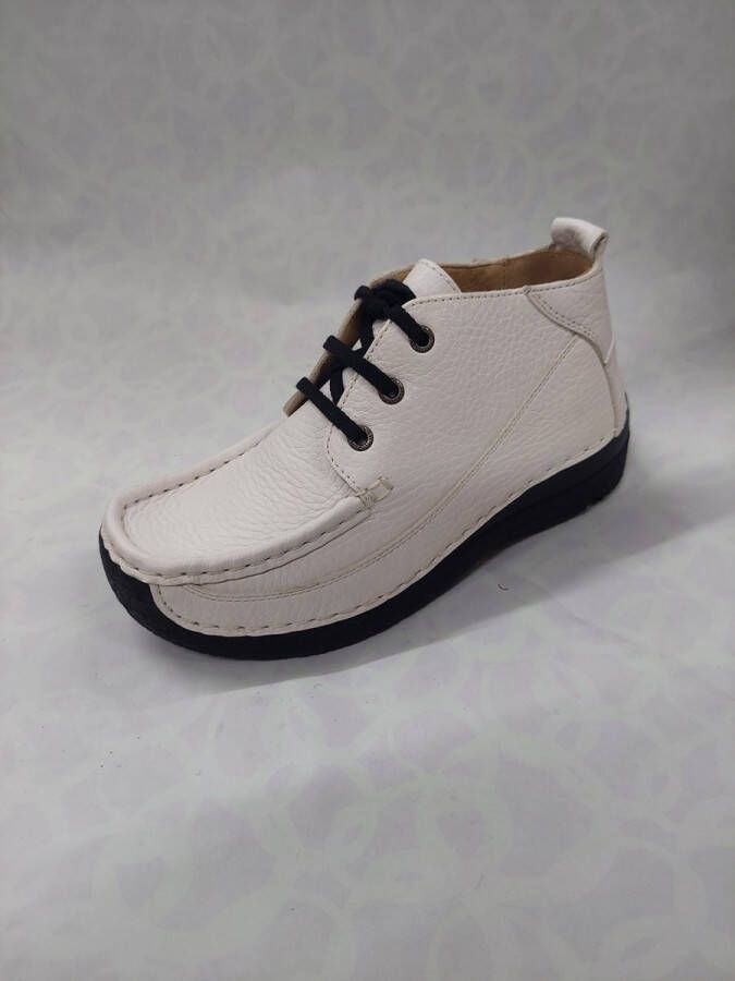 Wolky 1011 veterschoenen wit