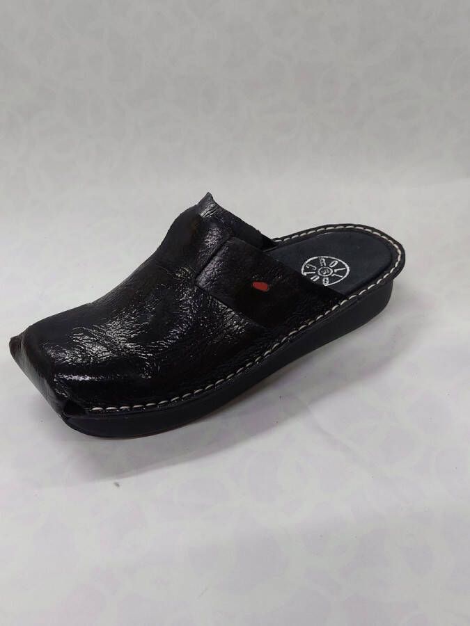 Wolky 6150 Stitch slippers zwart