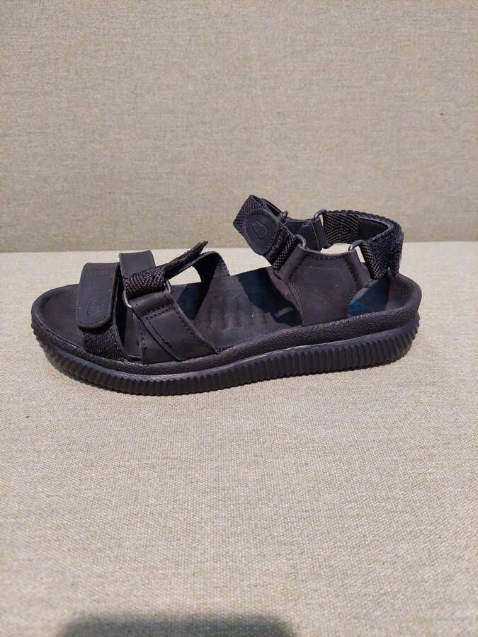 Wolky Sandalen 00720 Action Lady 50000 zwart gevet leer