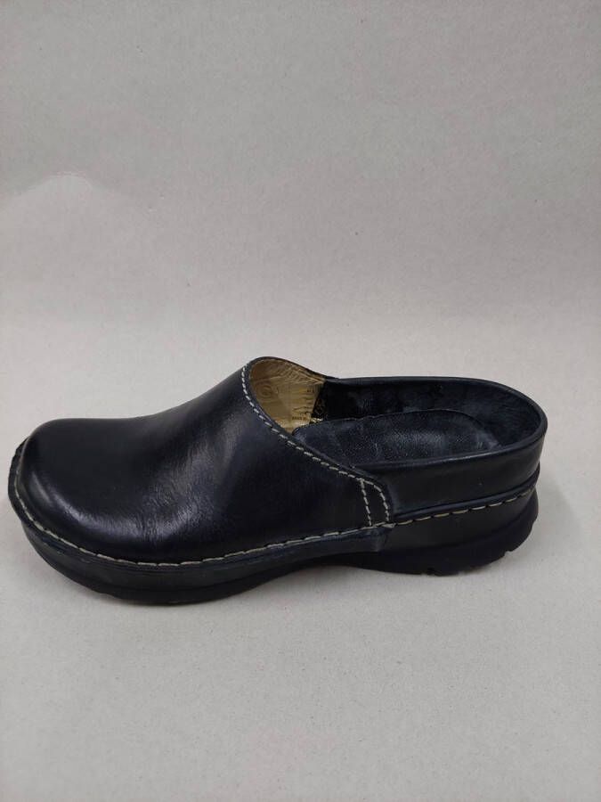 Wolky 8451 Austru slippers zwart