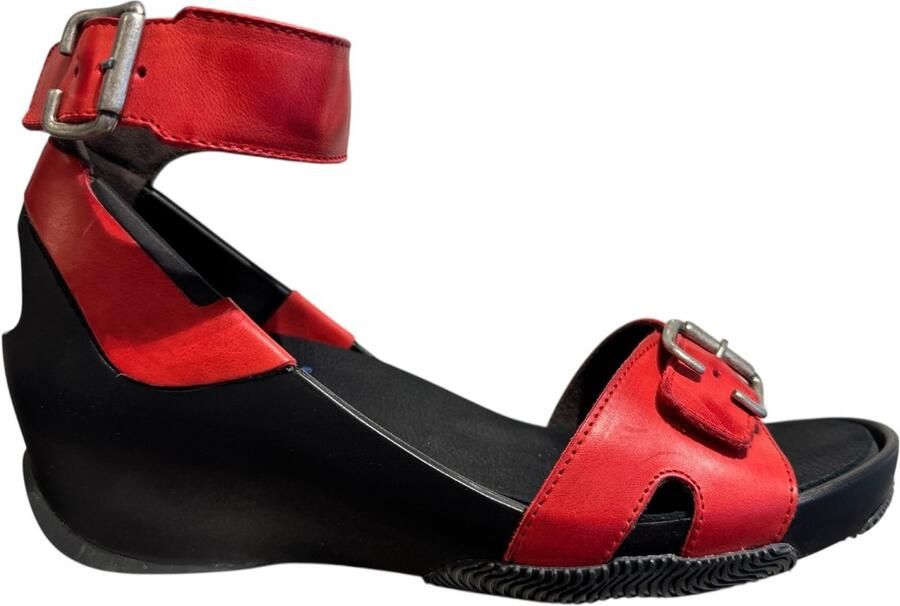 Wolky Dames sandalen Eraza Artikel 0377731.500 Kleur rood