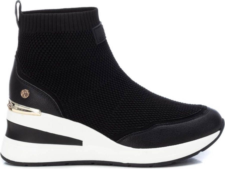 Xti 142405 Trainer ZWART