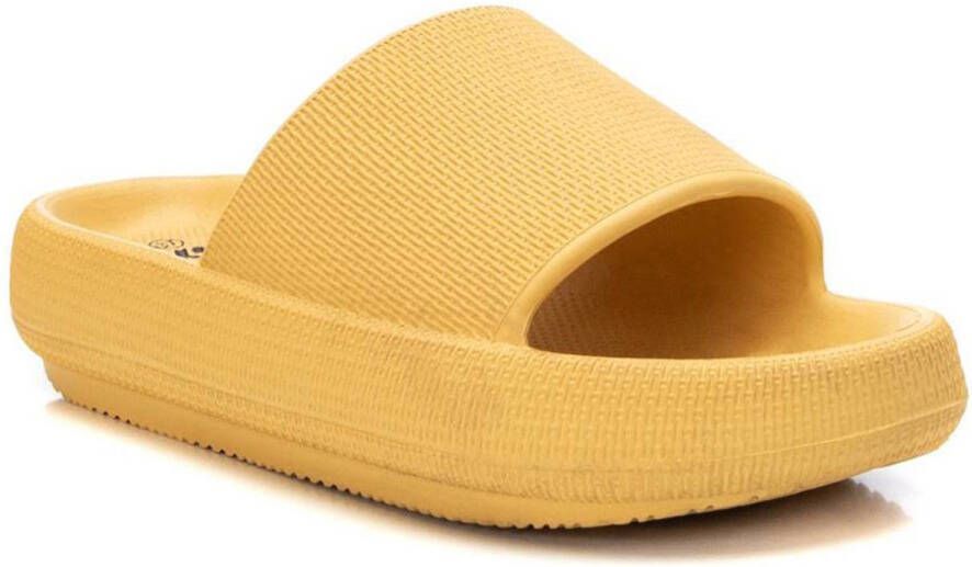 Xti 44489 Slippers Geel Vrouw
