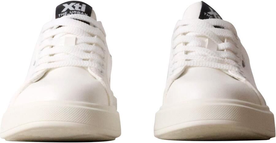 Xti Sneakers met veters