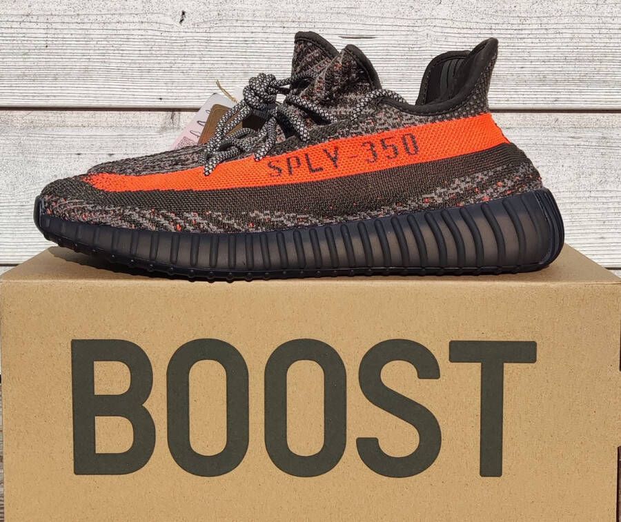 Adidas YEEZY BOOST 350 V2 CARBON BELUGA HQ7045 s