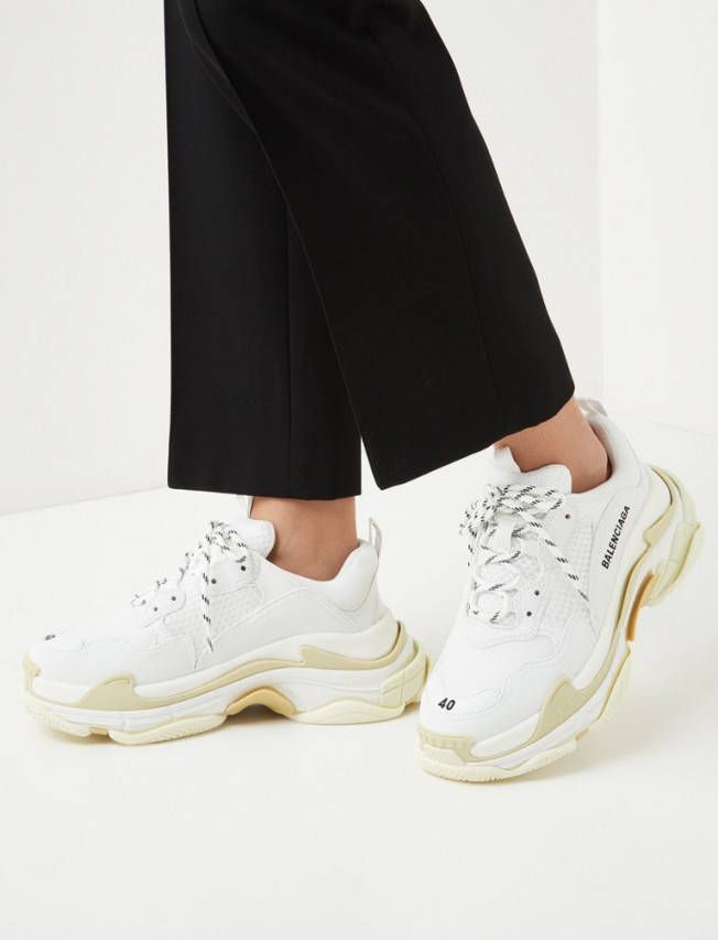 Balenciaga Triple S sneaker met mesh details