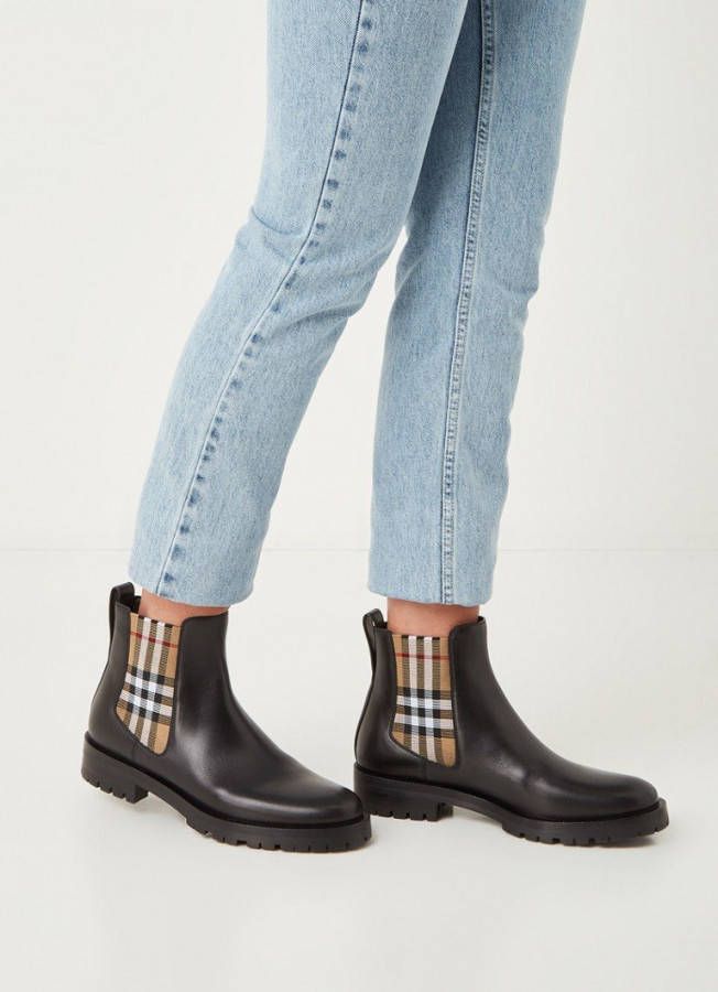 Burberry Chelsea boot met kalfsleren details