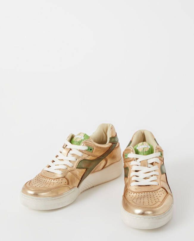 Diadora B560 Used sneaker van leer met metallic finish