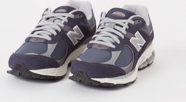 New Balance 2002R sneaker van suède met mesh details