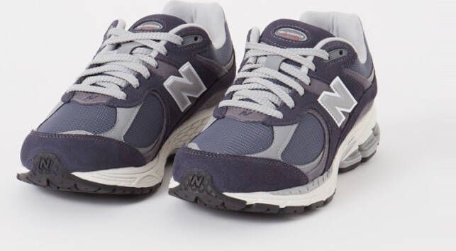 New Balance 2002R sneaker van suède met mesh details