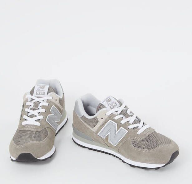 New Balance 574 sneaker van suède met mesh details