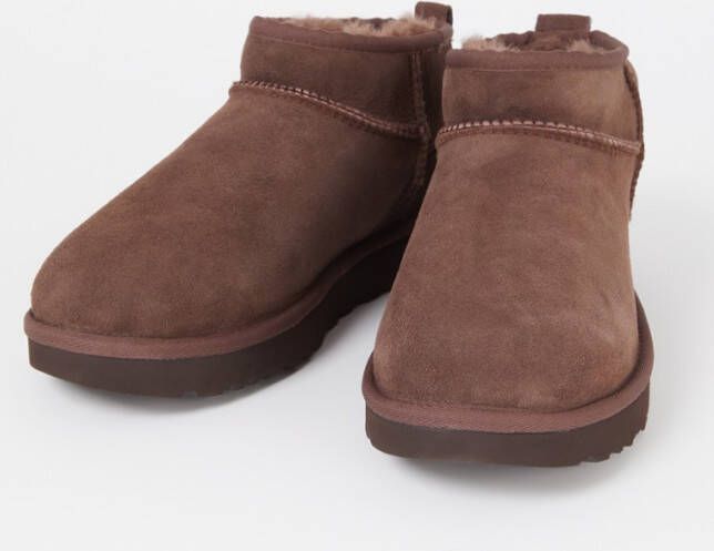Ugg Classic Ultra Mini enkellaarsje van suède