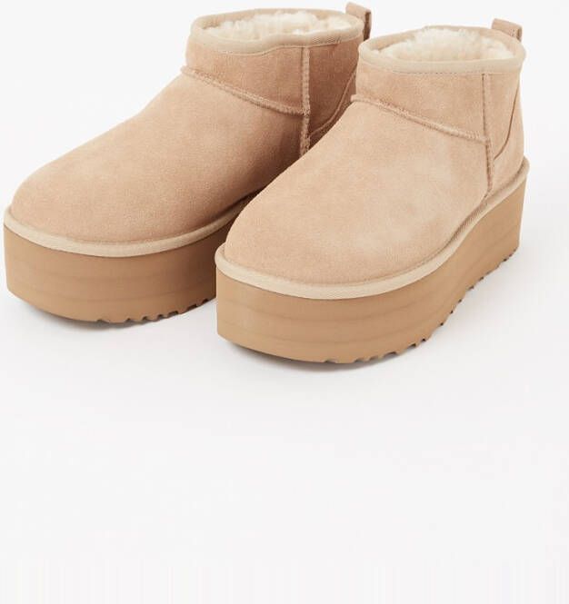 Ugg Classic Ultra Mini Platform enkellaarsje van suède