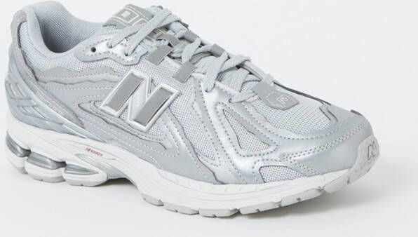 New Balance 1906 sneaker met mesh details