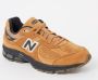 New Balance 2002R sneaker van suède met mesh details - Thumbnail 1