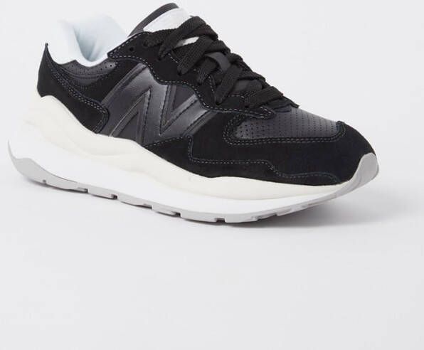 New Balance 57 40 sneaker met suède details