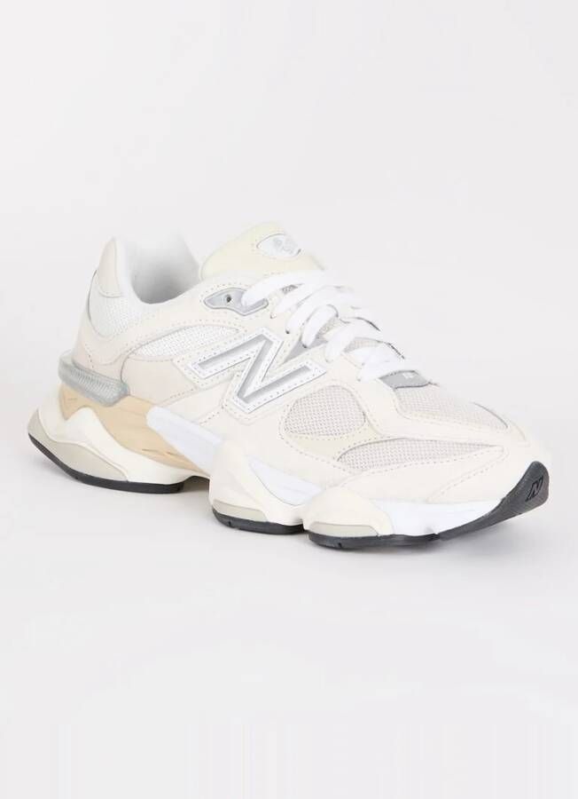New Balance 9060 sneaker met mesh details