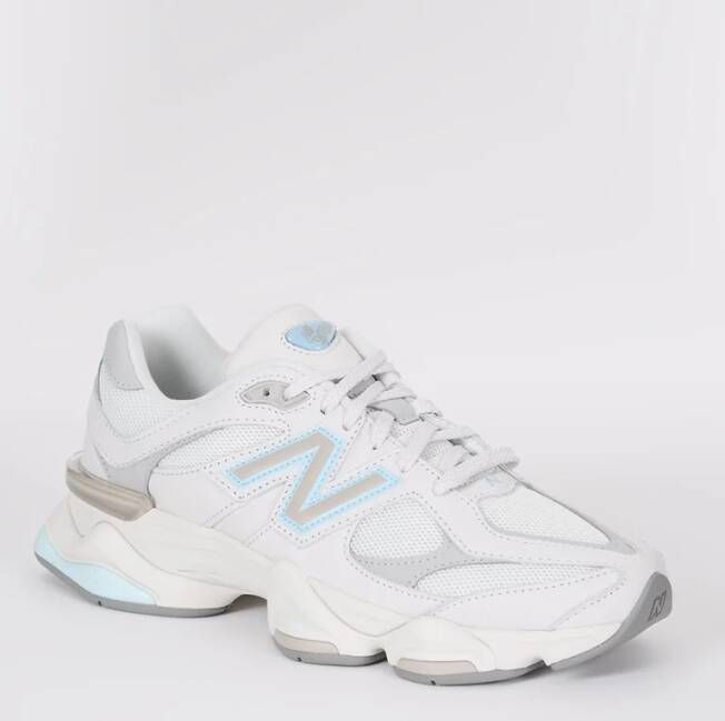 New Balance 9060 sneaker met suède details
