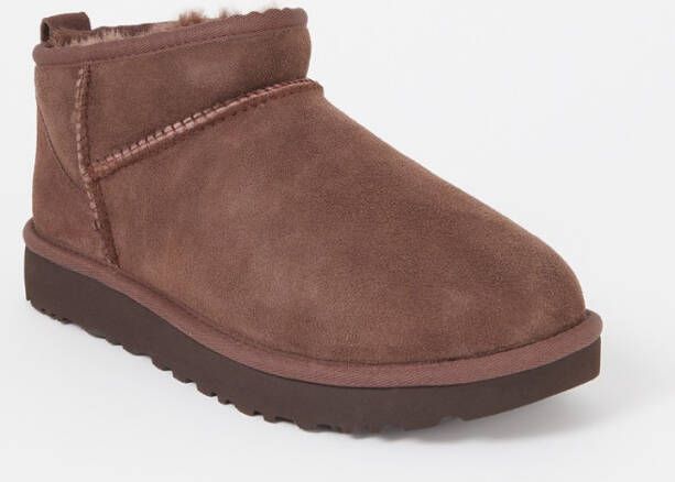 Ugg Classic Ultra Mini enkellaarsje van suède