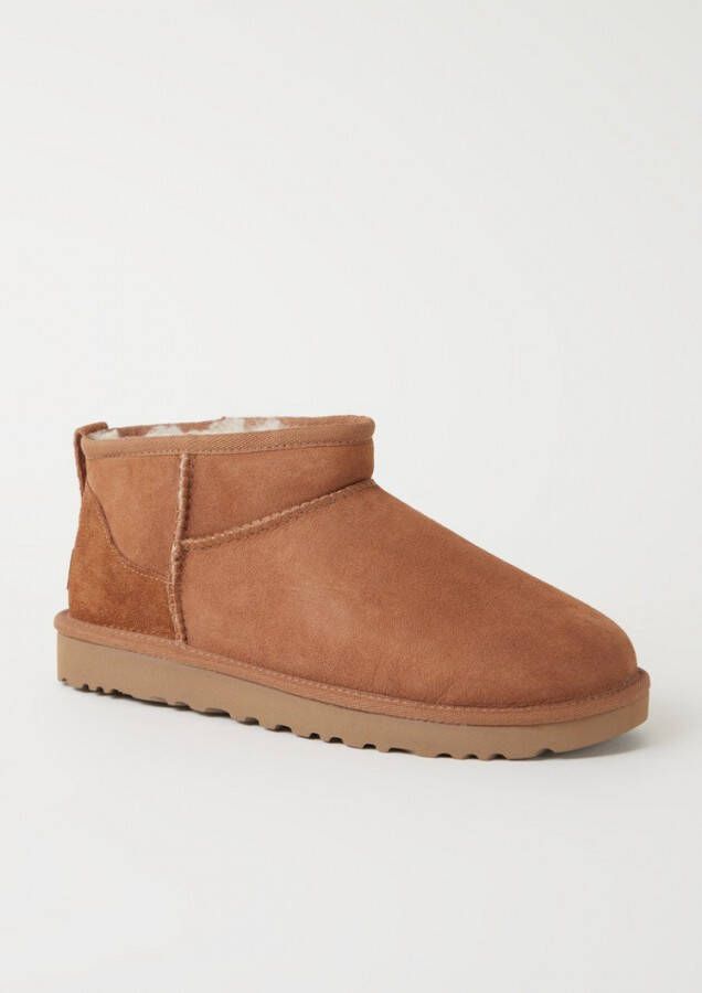 Ugg Classic Ultra Mini enkellaarsje van suède