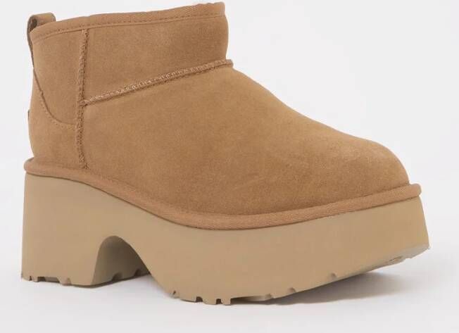 Ugg Classic Ultra Mini New Heights enkellaarsje van suède