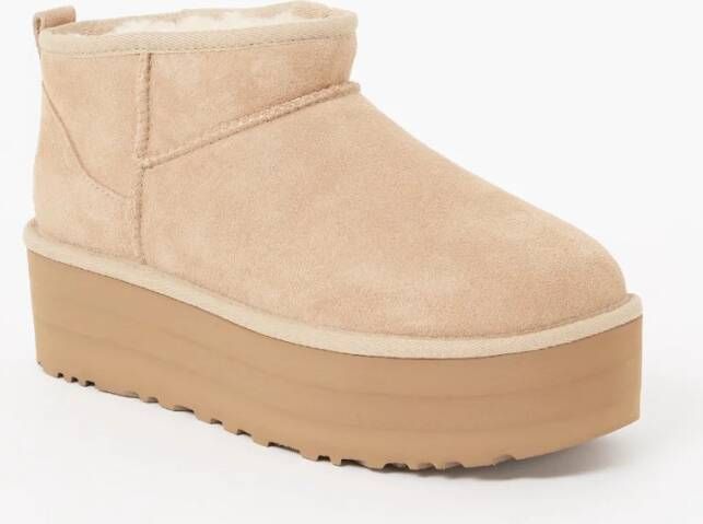 Ugg Classic Ultra Mini Platform enkellaarsje van suède
