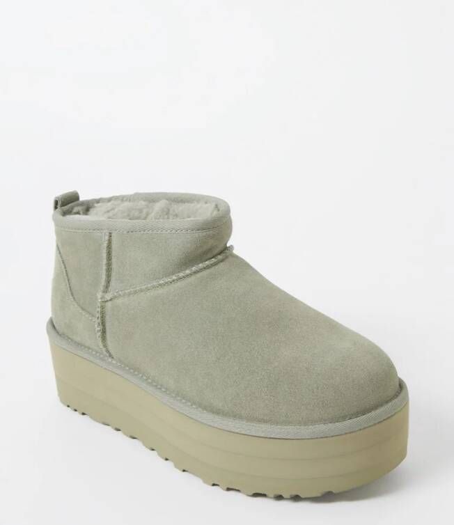 Ugg Classic Ultra Mini Platform enkellaars van suède