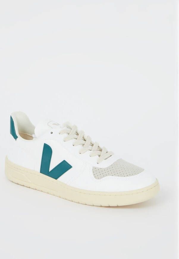 Veja V-10 sneaker met logo en vegan suède details