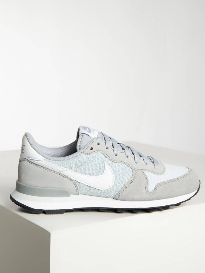 Horen van handtekening Verward zijn Nike Internationalist Sneakers Wolf Grey White Pure Platinum Black Dames -  Schoenen.nl