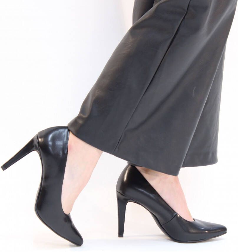 zwarte pump hoge hak