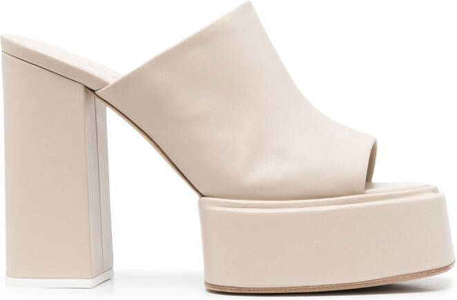 3juin Muiltjes met blokhak Beige