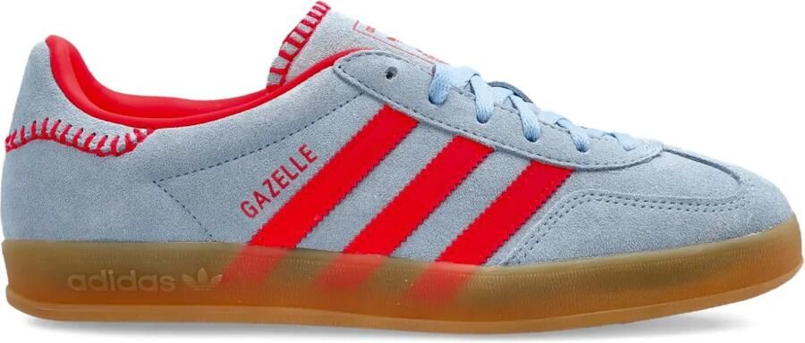 Adidas Geperforeerde leren sneakers Beige