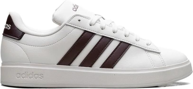 Adidas Taekwondo snake-effect logo-detail sneakers Beige