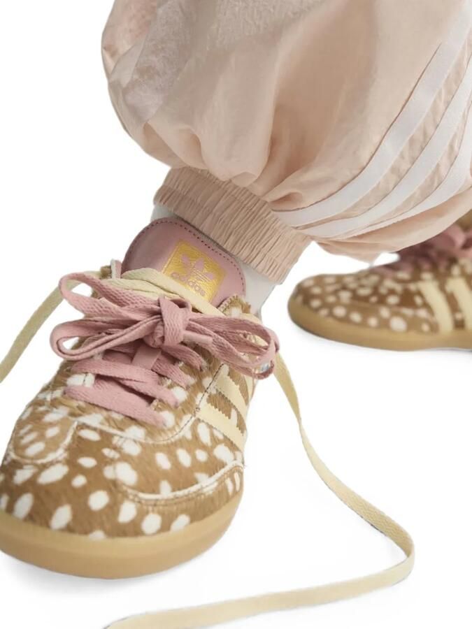 Adidas Mei Taekwondo sneakers met luipaard-print Beige - Foto 3