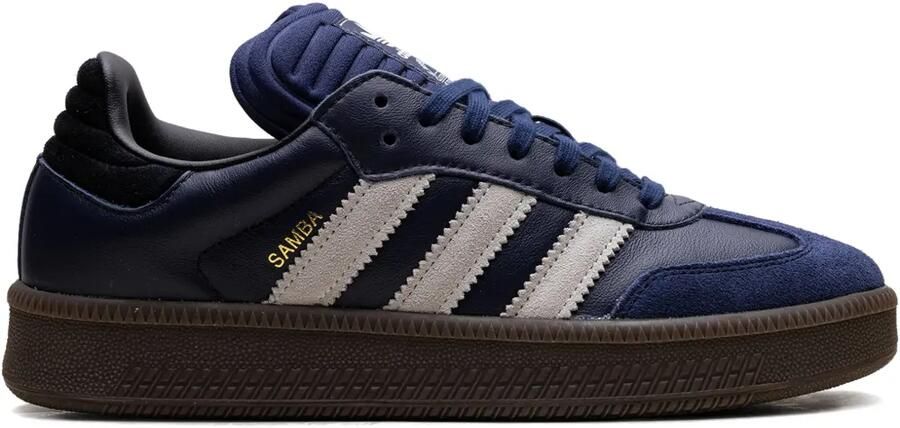 Adidas Forum 84 Low CL sneakers met patroon Beige