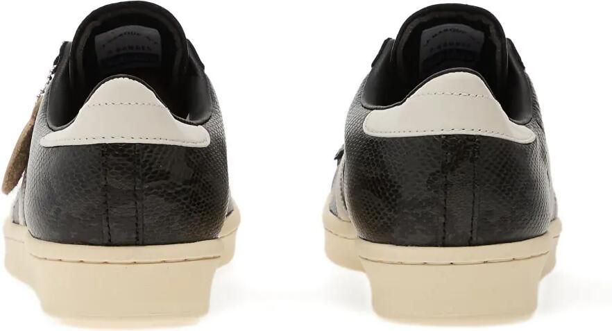 Adidas Superstar gestreepte sneakers Zwart
