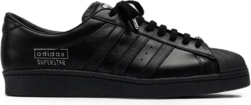 Adidas Superstar sneakers met schelpen neus Zwart