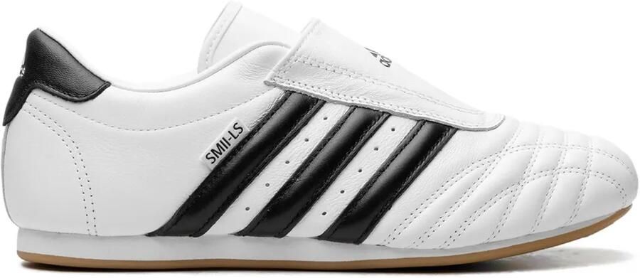 Adidas Taekwondo "Cloud White Core Black Gum" sneakers Wit