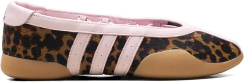 Adidas Taekwondo Mei sneaker-ballerina's Bruin