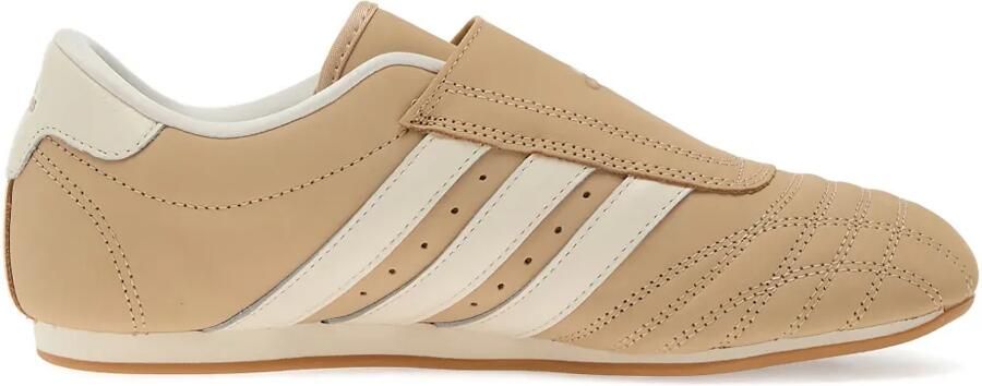 Adidas Taekwondo W sneakers met drie strepen Beige