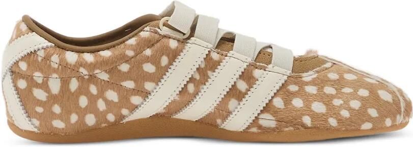 Adidas Tokyo MJ sneakers met dierenprint Beige