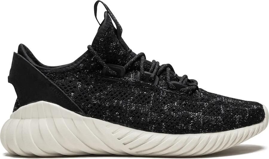 Adidas Tubular Doom soksneakers Zwart