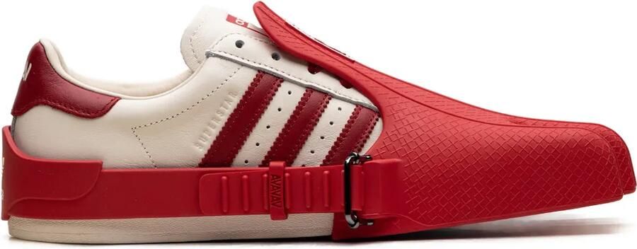 Adidas x Avavav Superfinger Superstar sneakers met gespdetail Beige