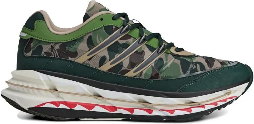 Adidas x BAPE Adistar HRMY sneakers met camouflagepatroon Groen