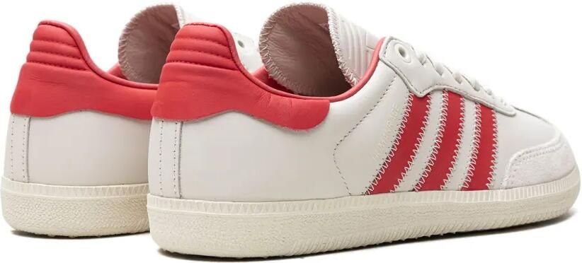 Adidas x Pharrell Williams Samba "Glory Red" sneakers Beige - Foto 3