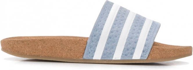 vrek voordeel importeren Adidas Adilette slippers van kurk Blauw - Schoenen.nl