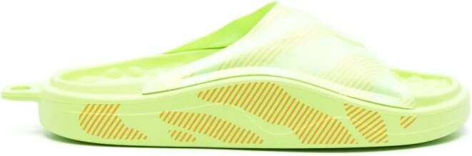 adidas by Stella McCartney Slippers met logoprint Groen