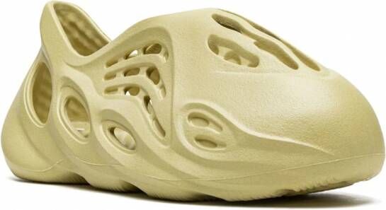 Adidas Yeezy Kids "YEEZY Foam Runner Sulfur sneakers" Geel