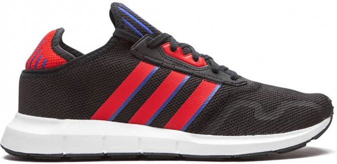 Adidas Swift Run low-top sneakers Zwart