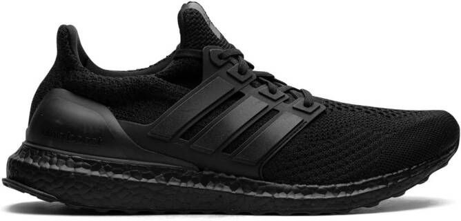 Adidas "Ultra Boost 5.0 DNA Triple Black sneakers" Zwart